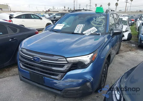 2025 Subaru Forester Premium z USA, uszkodzony, nr VIN JF2SLDDC2SH425558